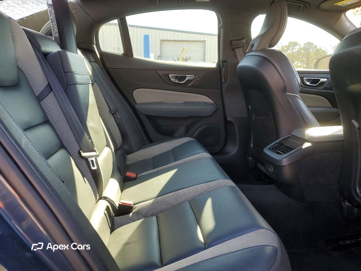 Volvo S60 2021