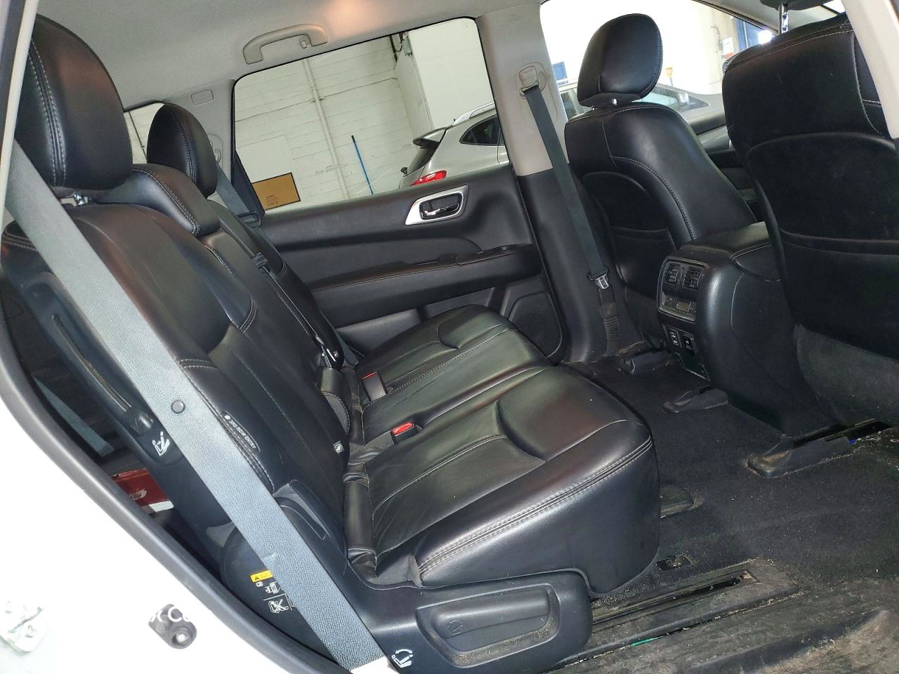 Nissan Pathfinder 2018