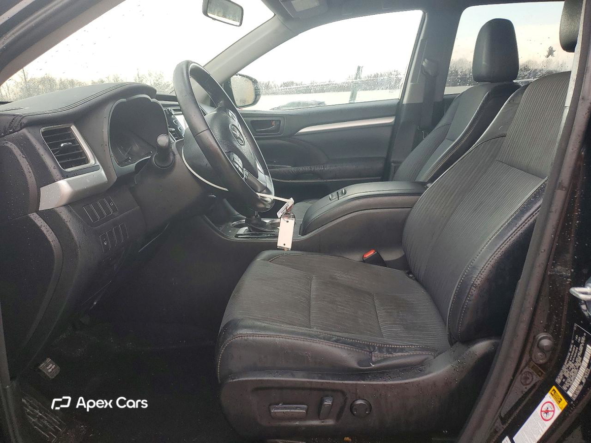 Toyota Highlander 2016
