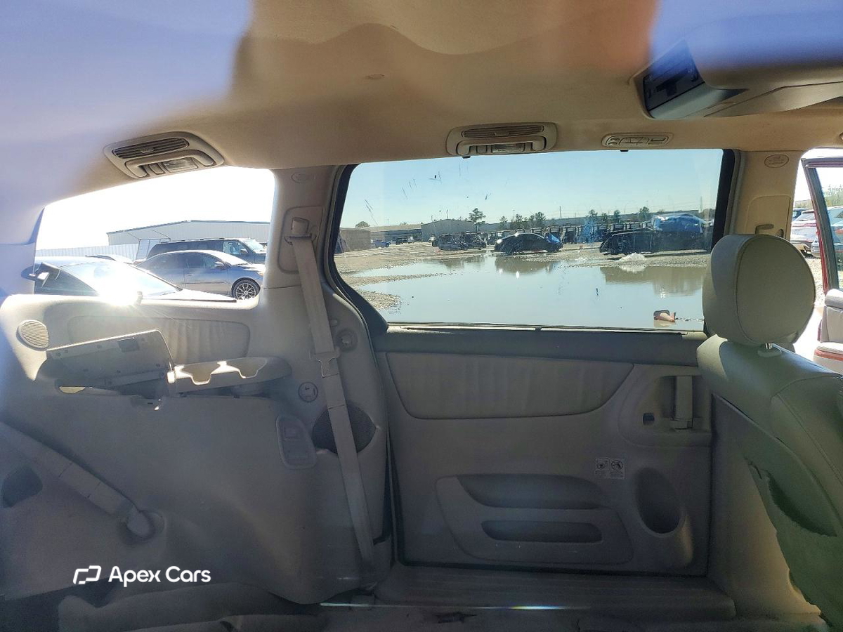 Toyota Sienna 2008