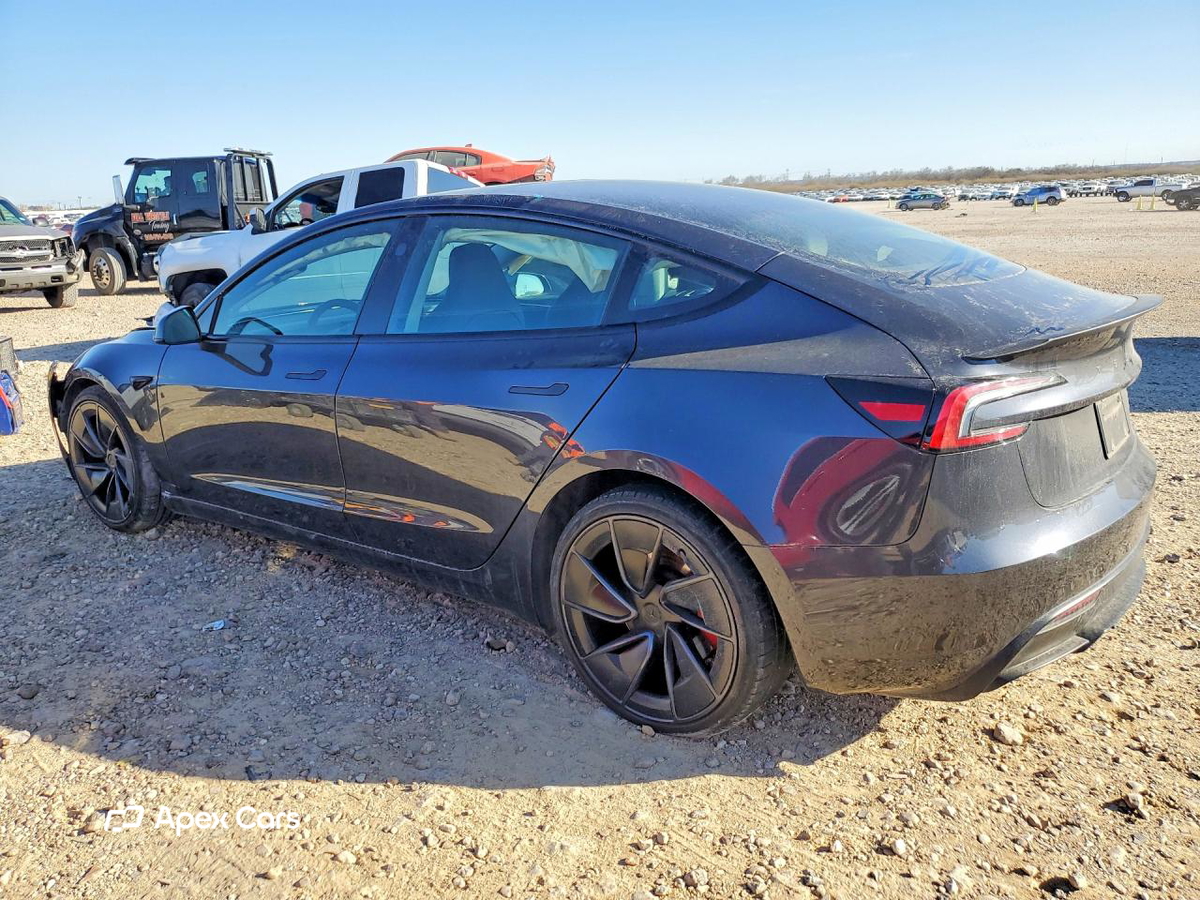 Tesla Model 3 2024