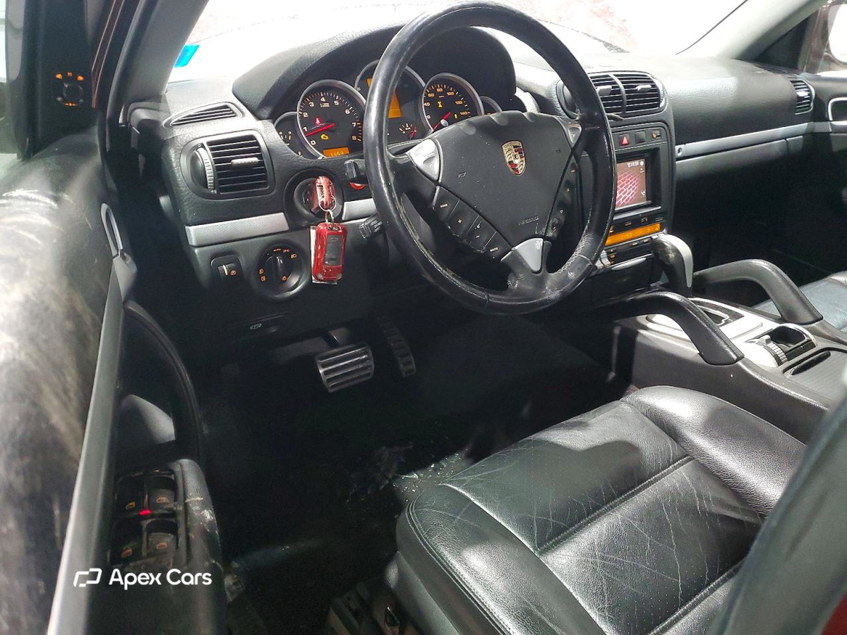 Porsche Cayenne 2005