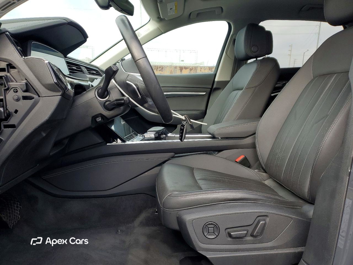 Audi Q8 2024