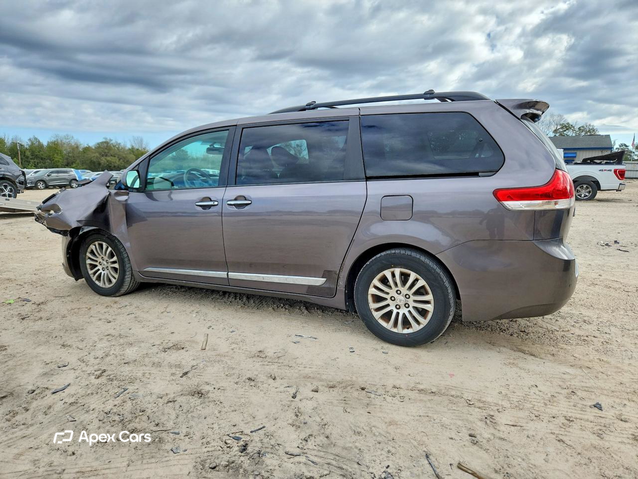 Toyota Sienna 2011
