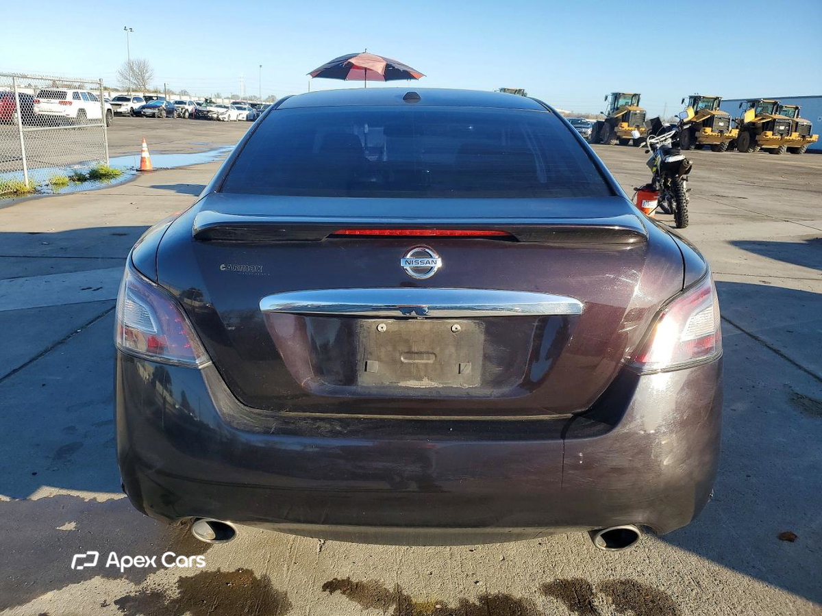 Nissan Maxima 2014