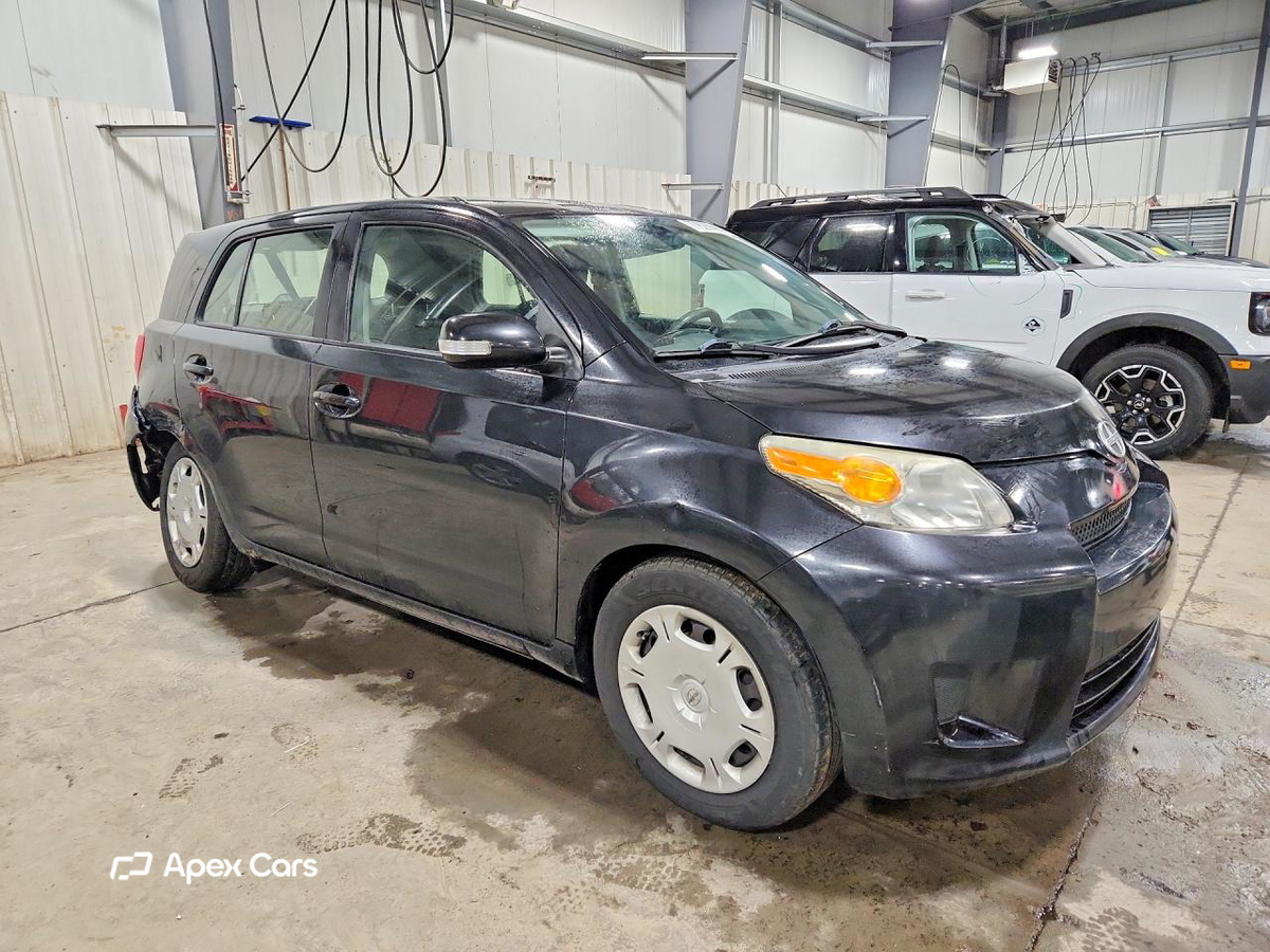 Scion xD 2010