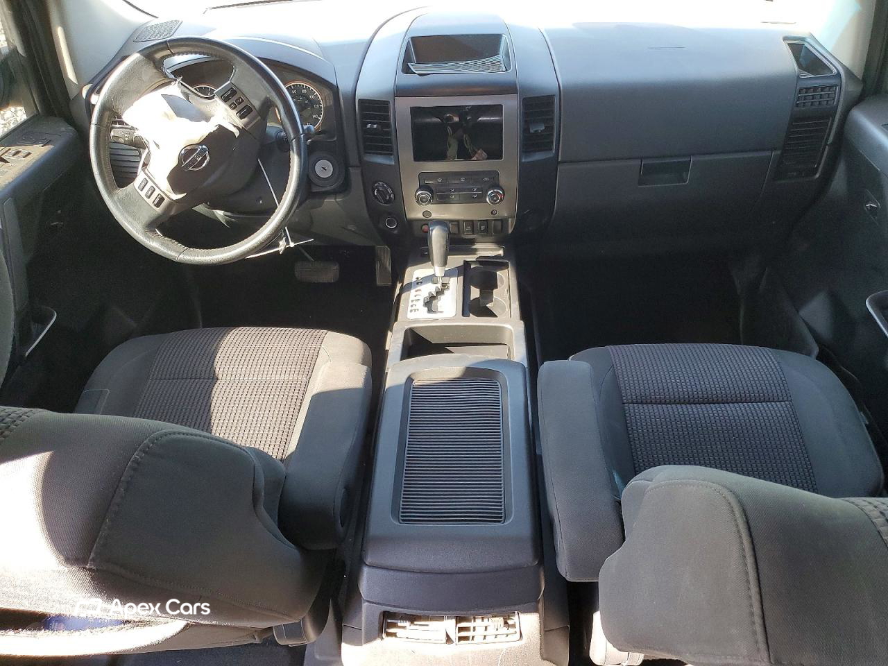 Nissan Titan 2011