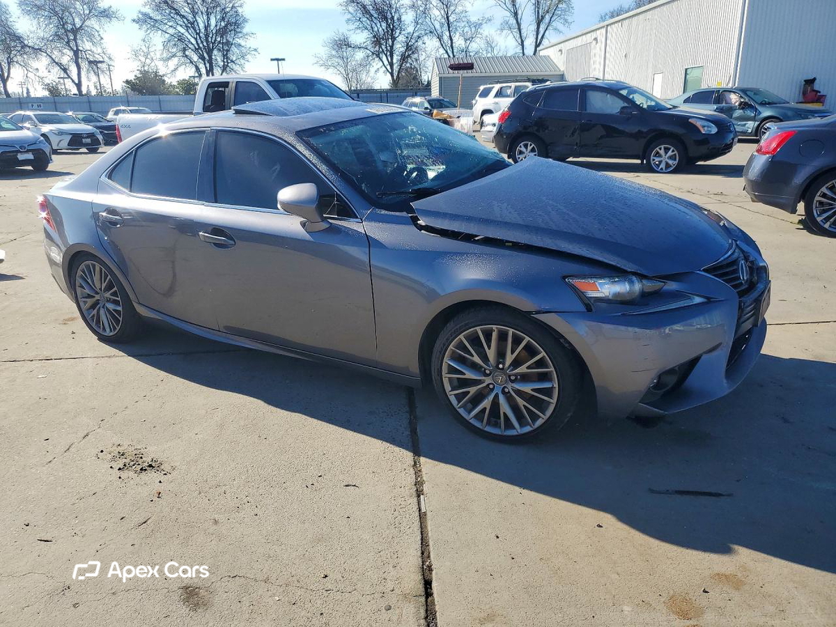 Lexus IS 2015