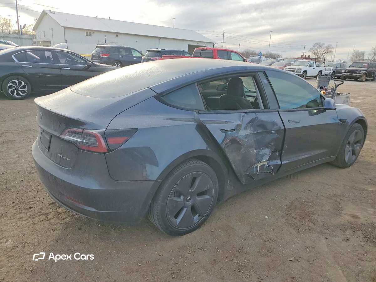 Tesla Model 3 2022