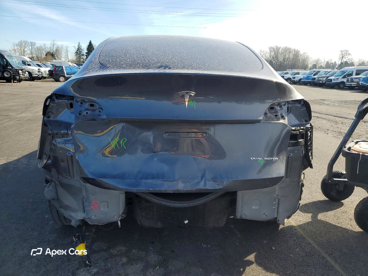 Tesla Model Y 2023