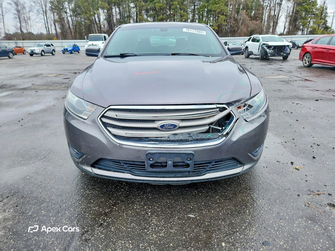 Ford Taurus 2013