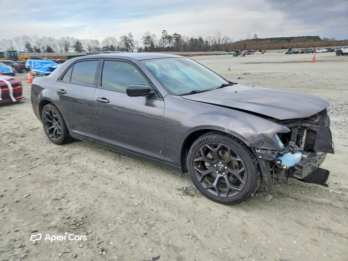 Chrysler 300 2019