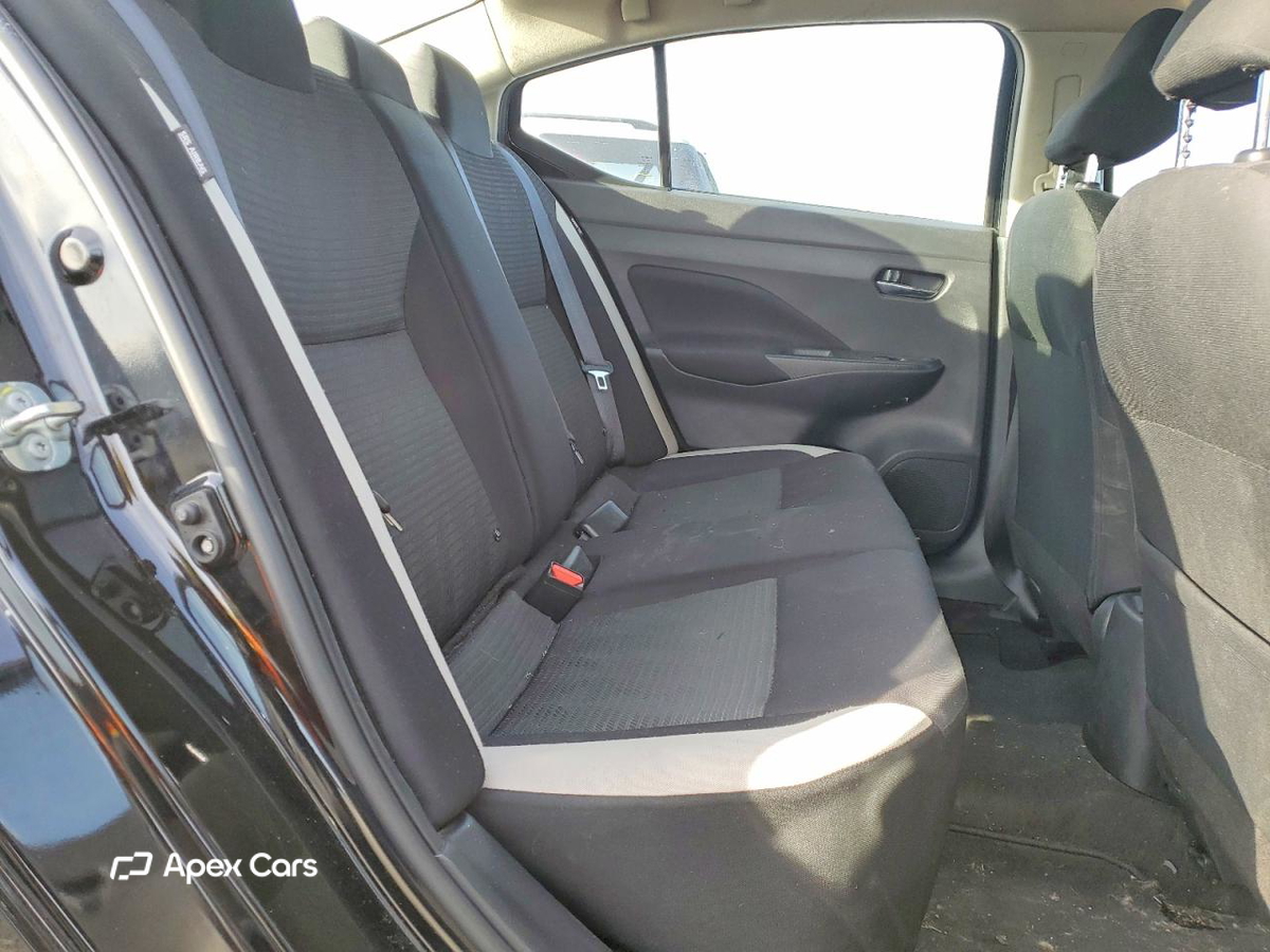 Nissan Versa 2021
