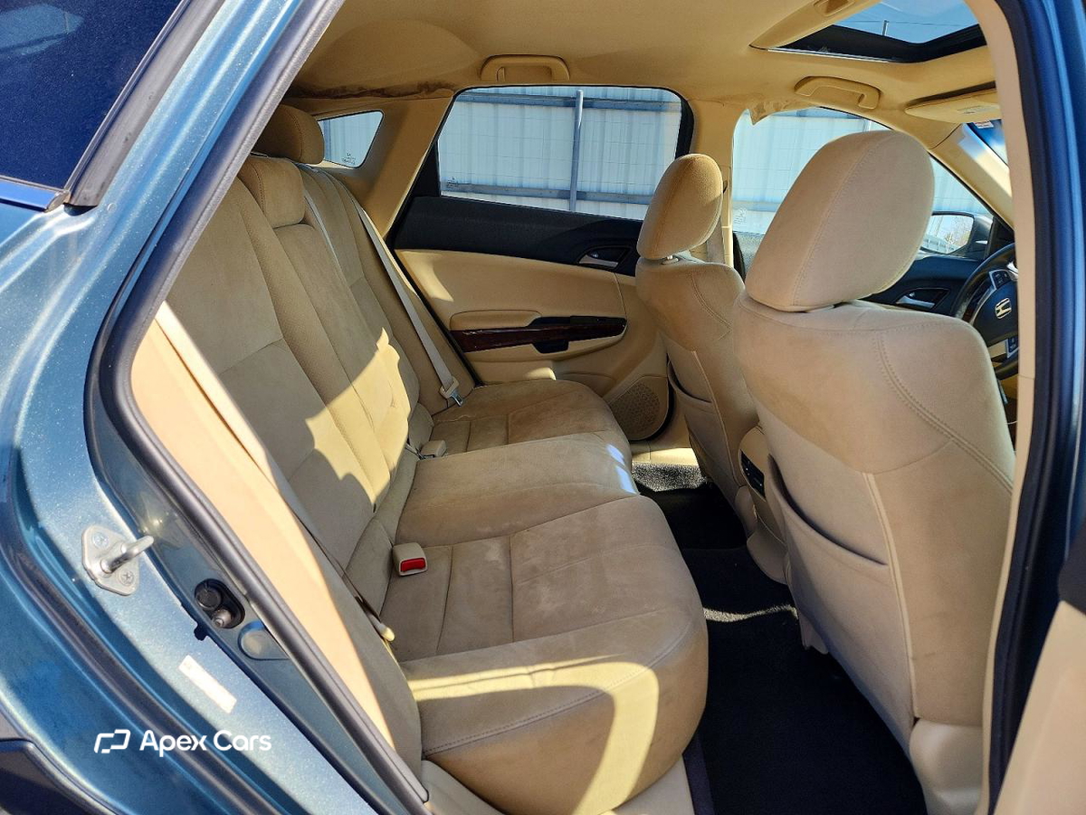 Honda Crosstour 2012