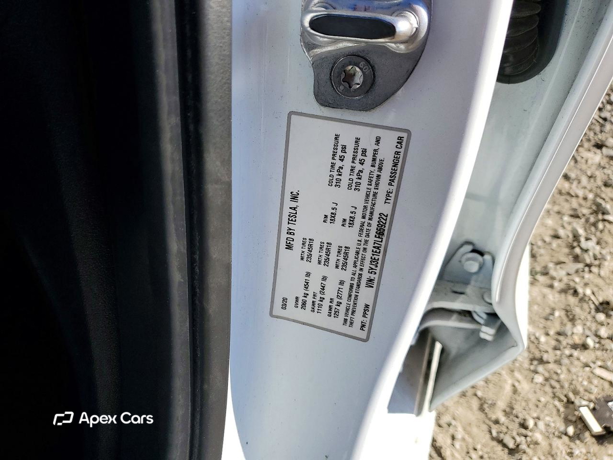 Tesla Model 3 2020