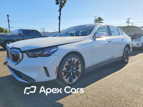 2025 BMW i5 - Image 1 of 5