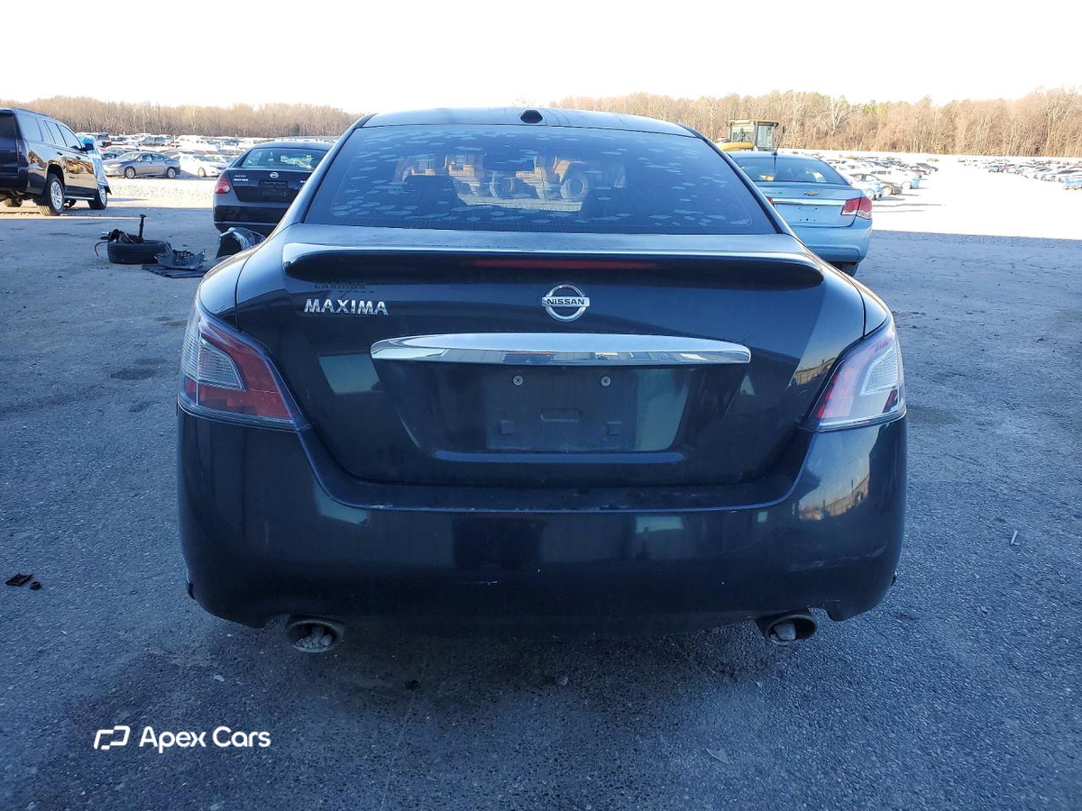 Nissan Maxima 2012