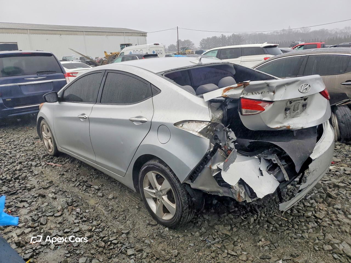 Hyundai Elantra 2011