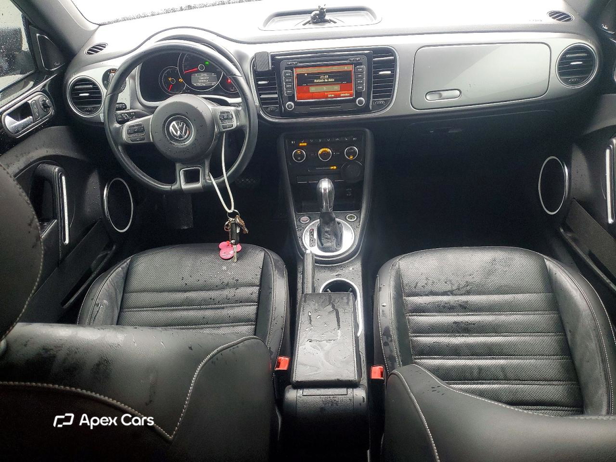 Volkswagen Beetle 2014
