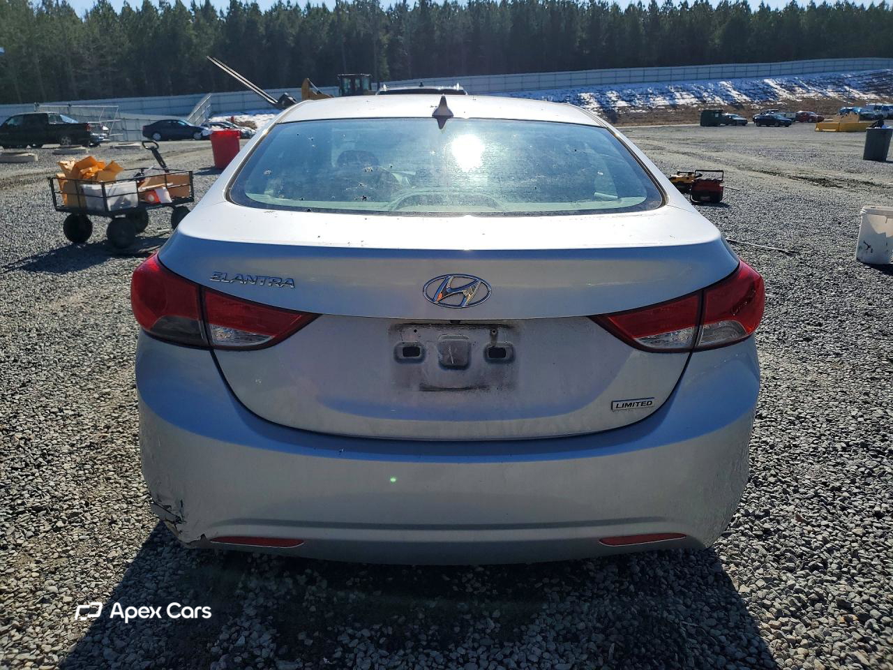 Hyundai Elantra 2013