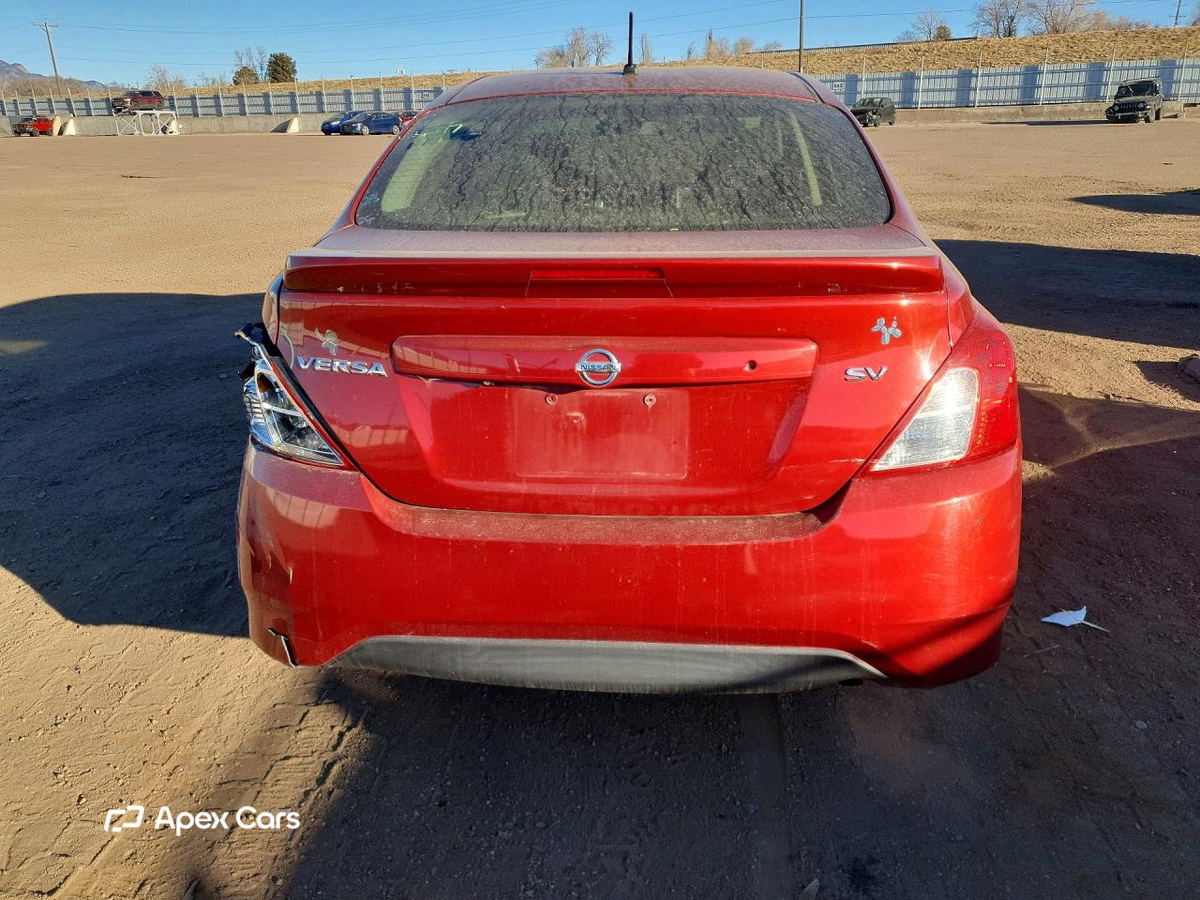 Nissan Versa 2019