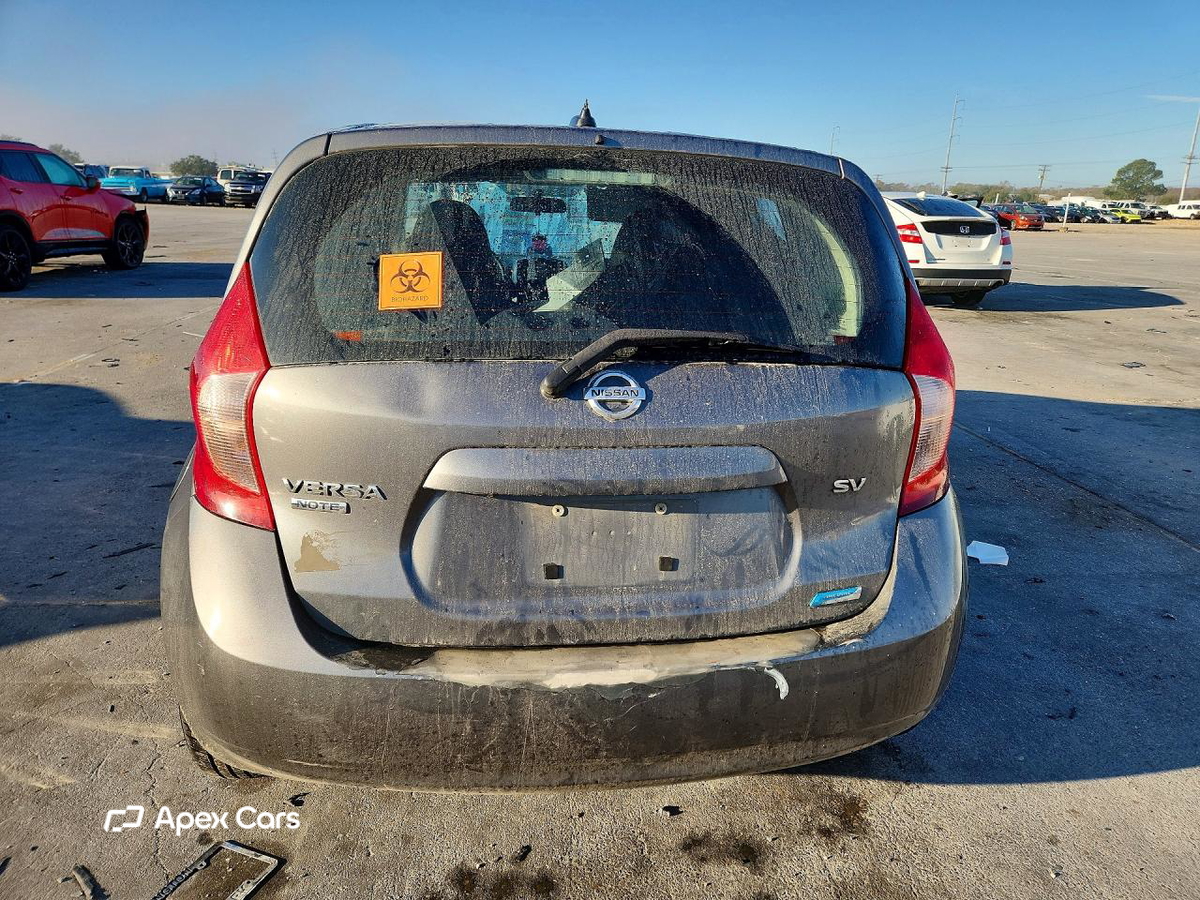Nissan Versa 2016