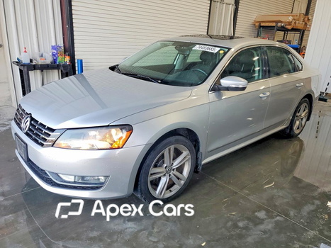 Volkswagen Passat 2014 - Image 1 of 5
