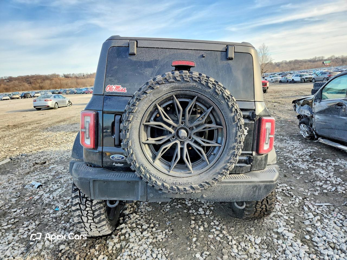 Ford Bronco 2024