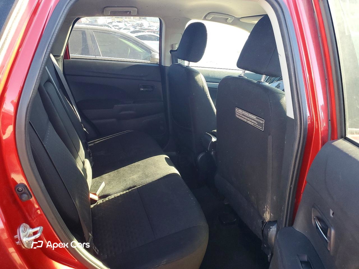 Mitsubishi Outlander 2012