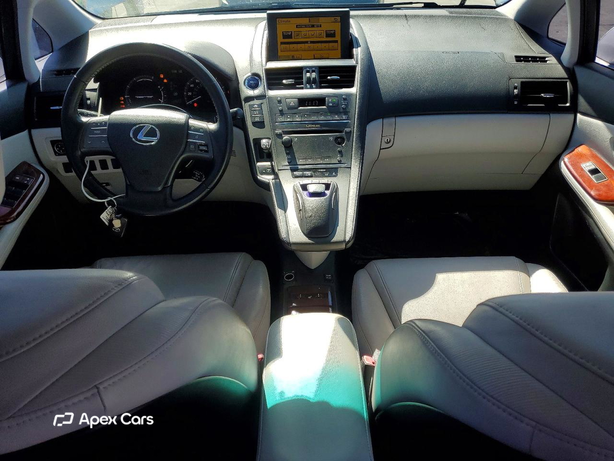 Lexus HS 2010