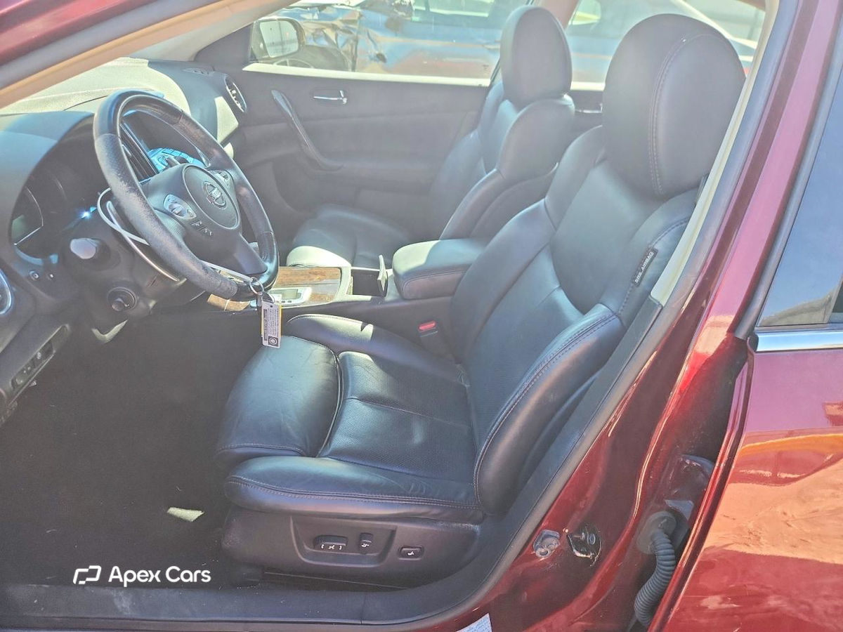 Nissan Maxima 2010