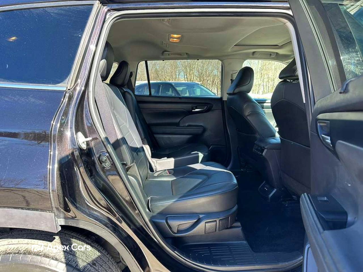 Toyota Highlander 2021
