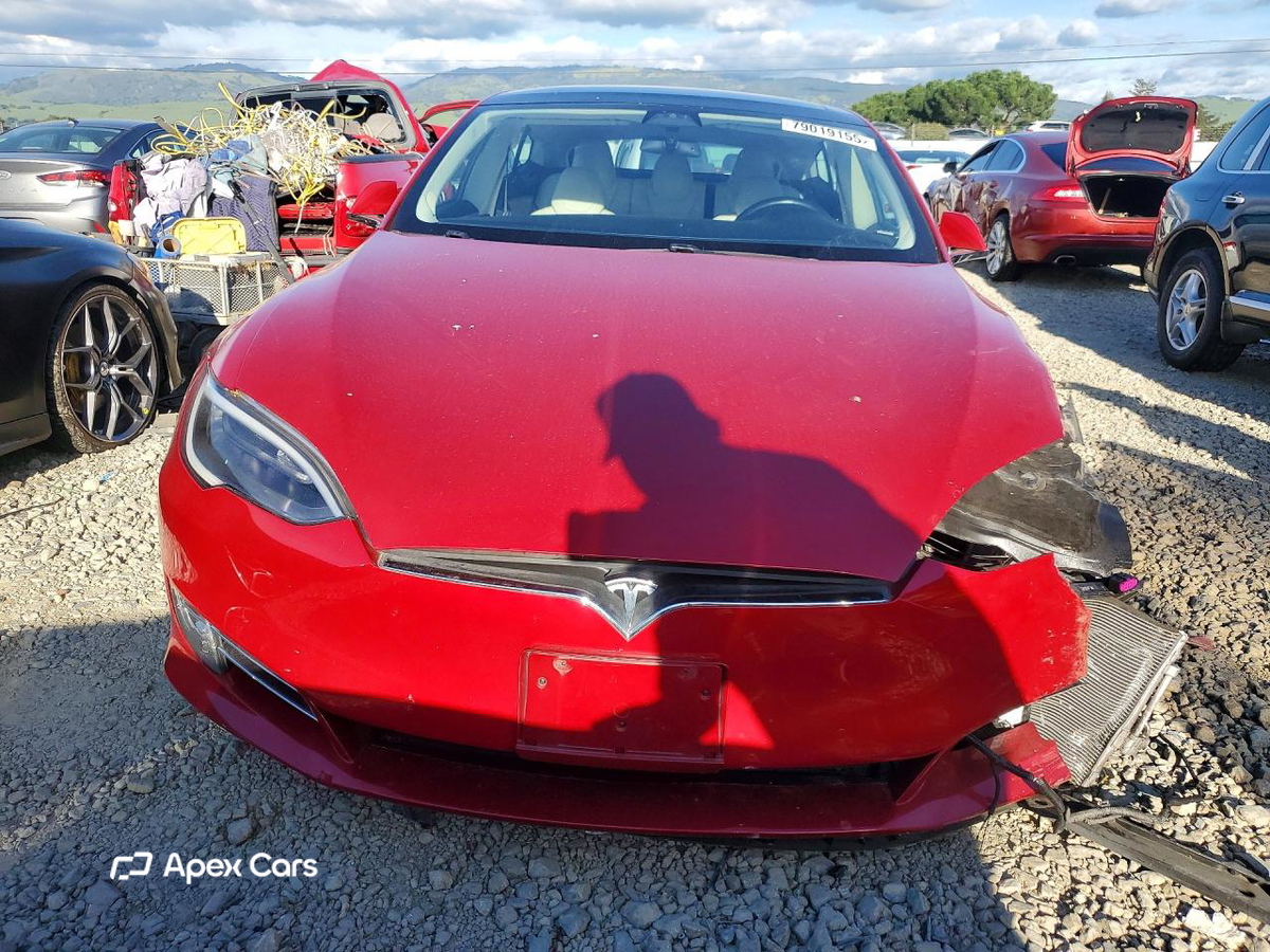 Tesla Model S 2018