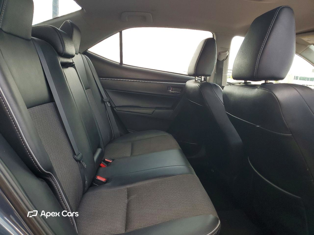 Toyota Corolla 2015