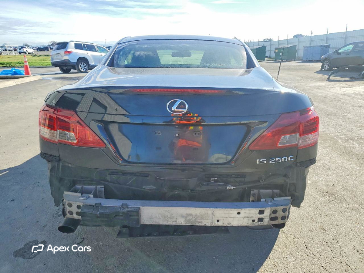Lexus IS 2011