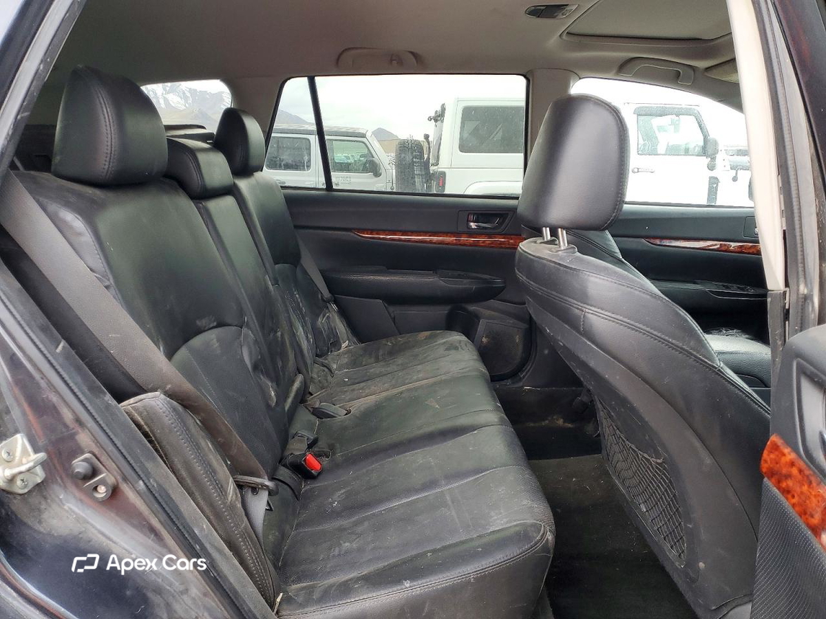 Subaru Outback 2012