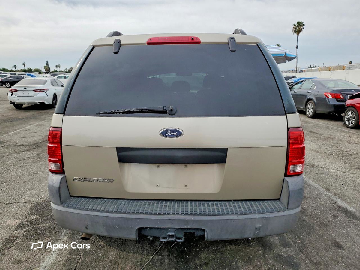 Ford Explorer 2004