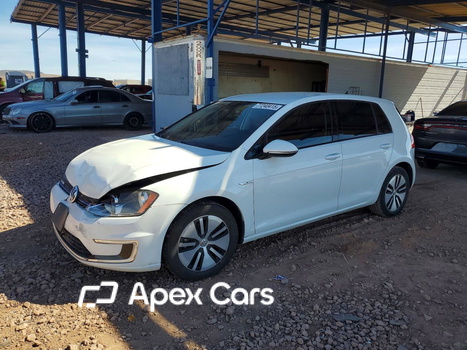 Volkswagen e Golf 2016 - Image 1 of 13