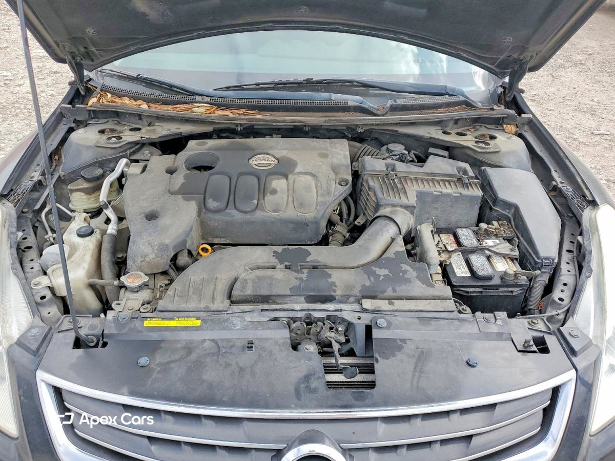 Nissan Altima 2012