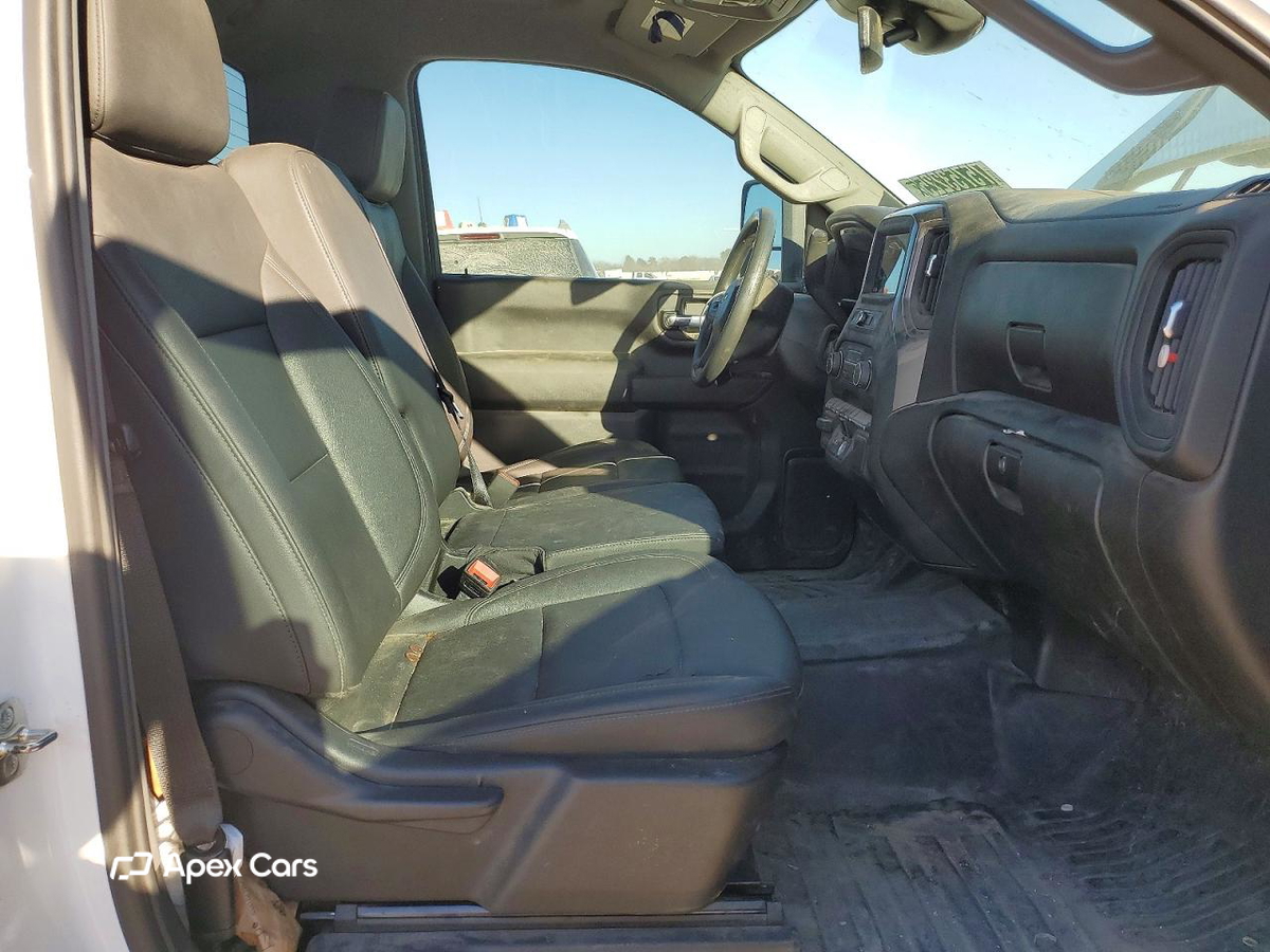 Chevrolet Silverado 2025