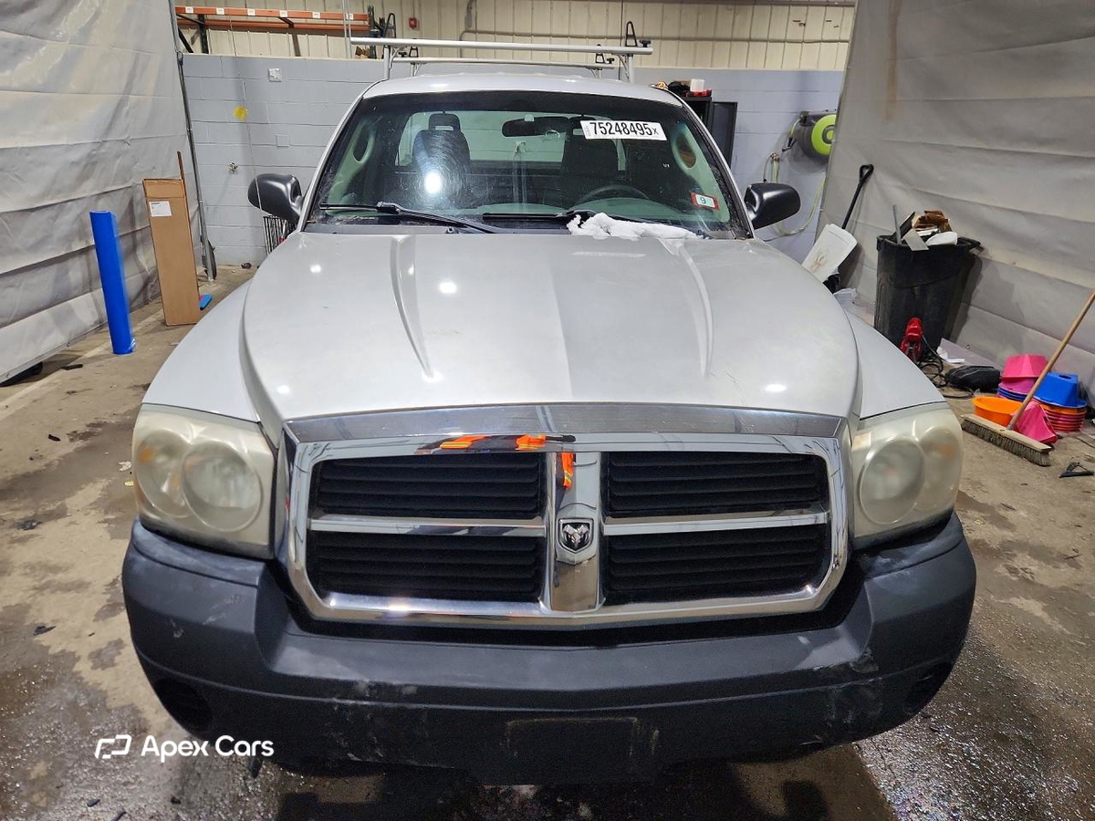 Dodge Dakota 2005