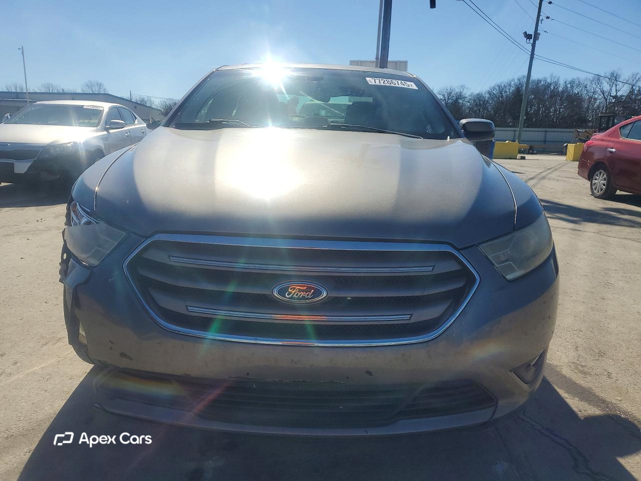 Ford Taurus 2014
