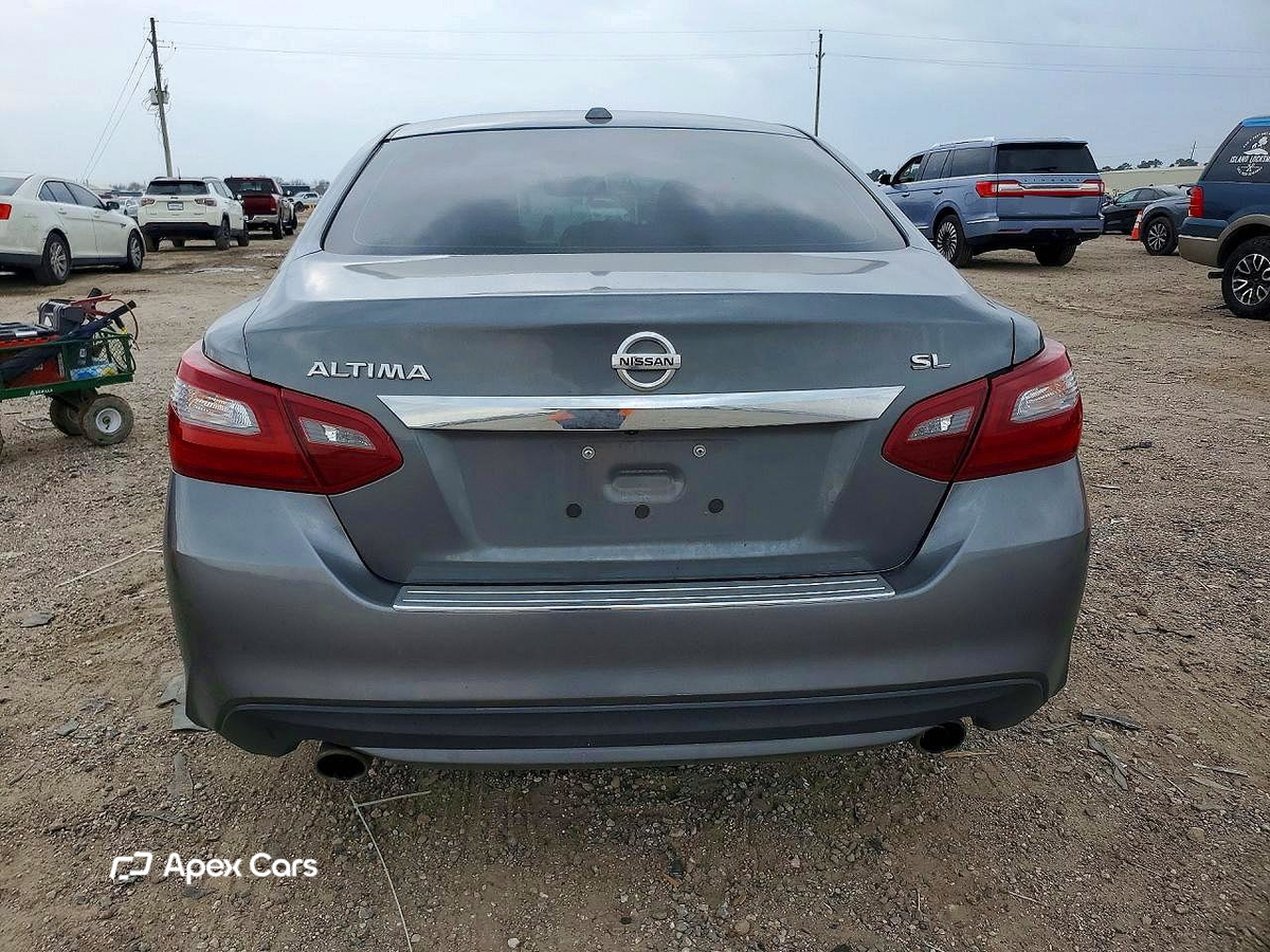 Nissan Altima 2018