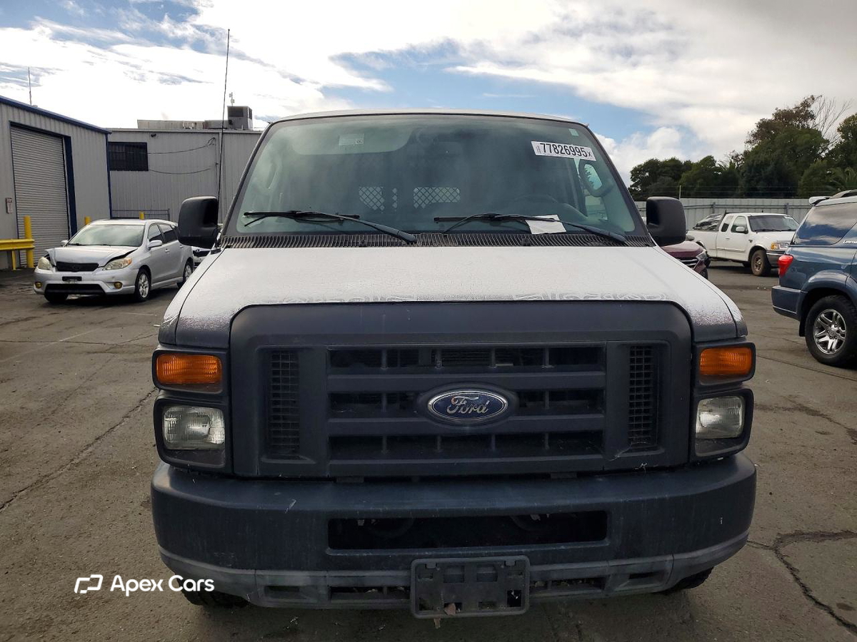 Ford Econoline 2010