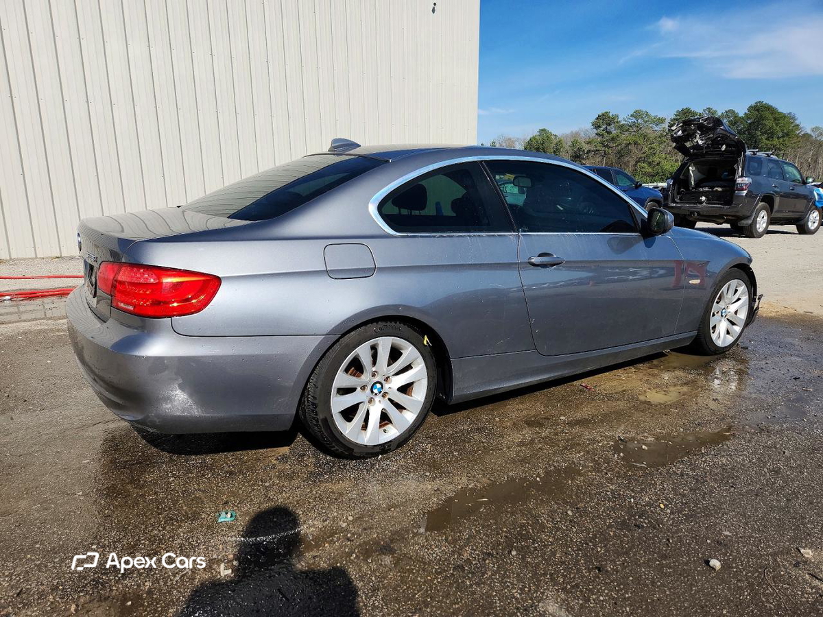 BMW Series 3 2012