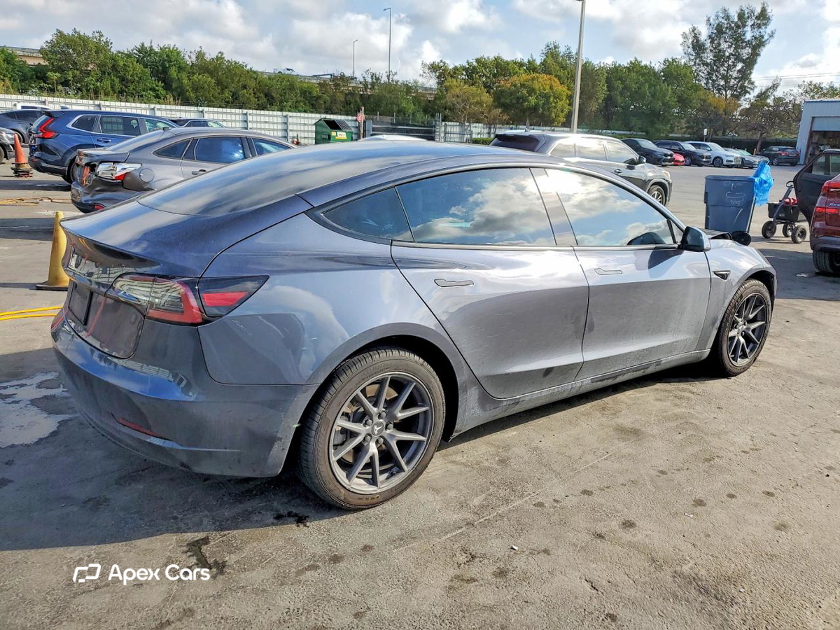 Tesla Model 3 2023