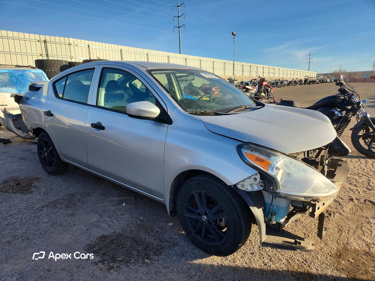 Nissan Versa 2019