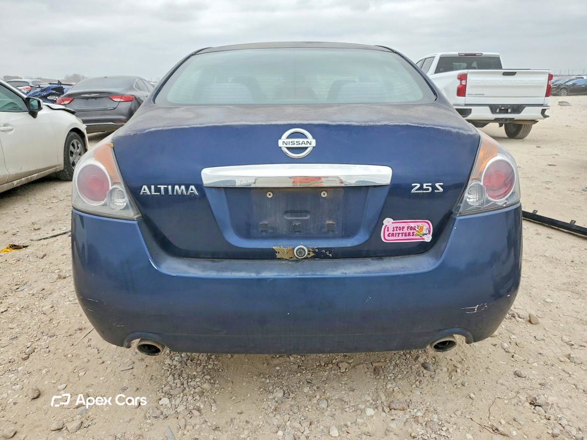 Nissan Altima 2012