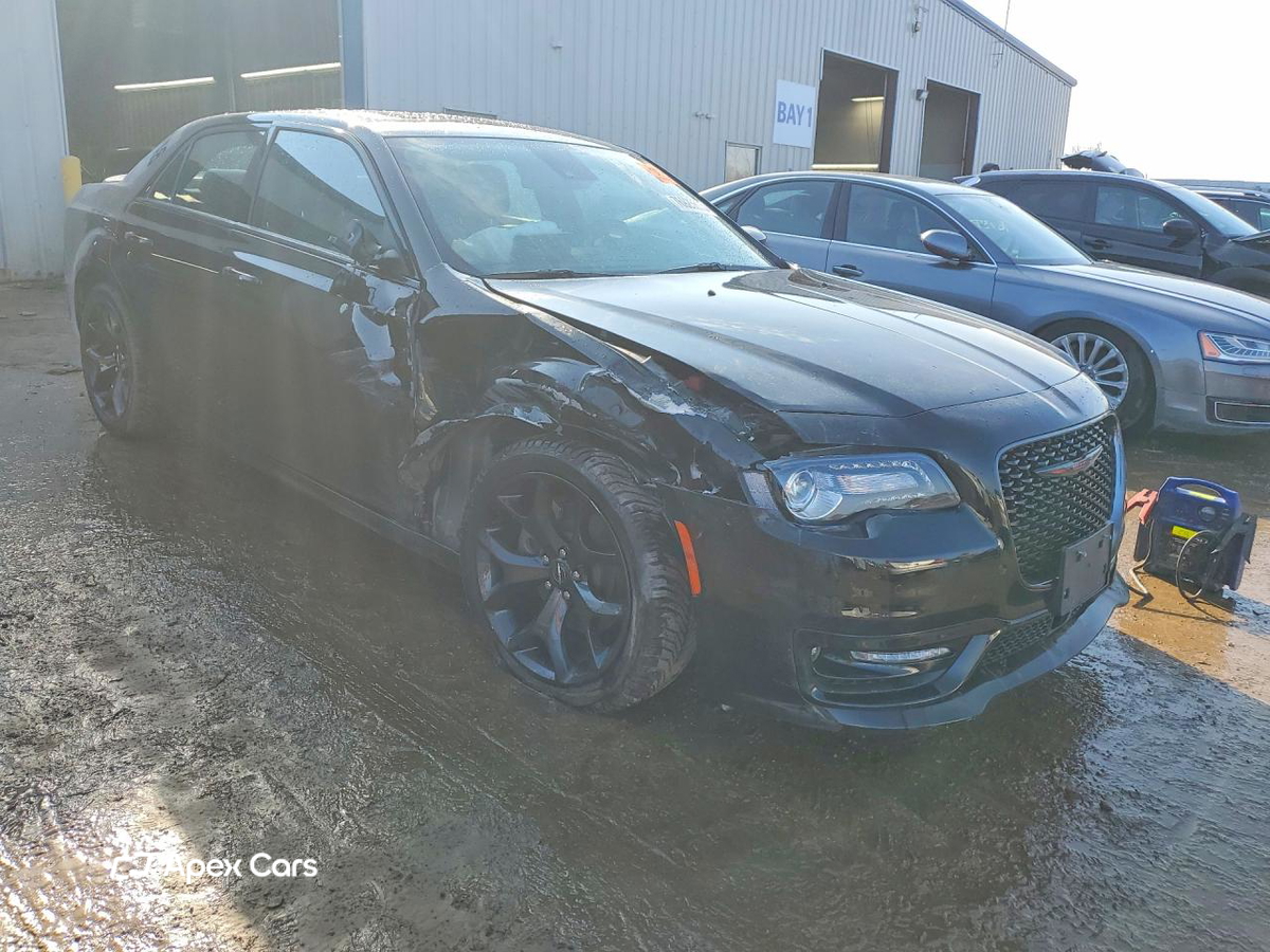 Chrysler 300 2021