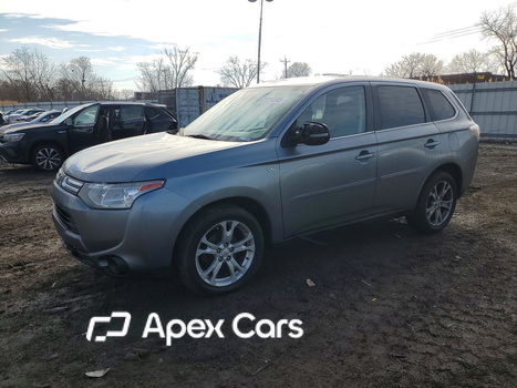 Mitsubishi Outlander 2014 - Image 1 of 13